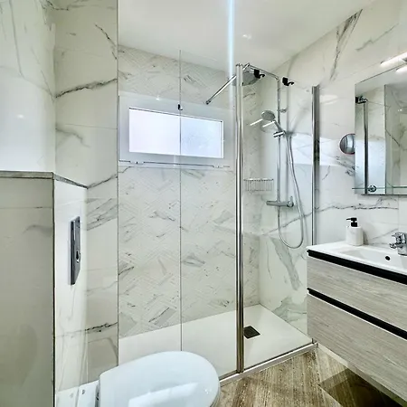 Clubrent - Magnificent Apartment, Bermudas Building