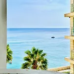 Clubrent - Magnificent Apartment, Bermudas Building Apartman *